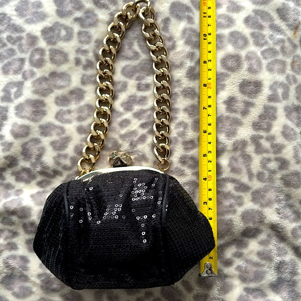 Betsey Johnson petite sequined bag w/ gold link handle. 7”W x 6”H x 3”D - Picture 7 of 9